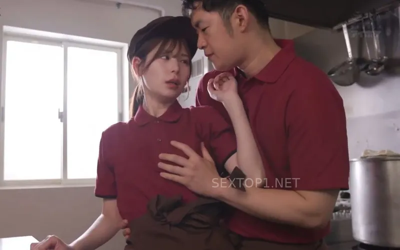 đi làm thêm ở quán rượu phụ người chồng thu nhập, người vợ phải lòng cậu học sinh trẻ